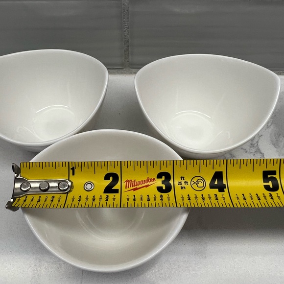 Maxwell & Williams Small Side Bowls - White Ceramic Dipping Bowls 3 Set - Picture 5 of 8